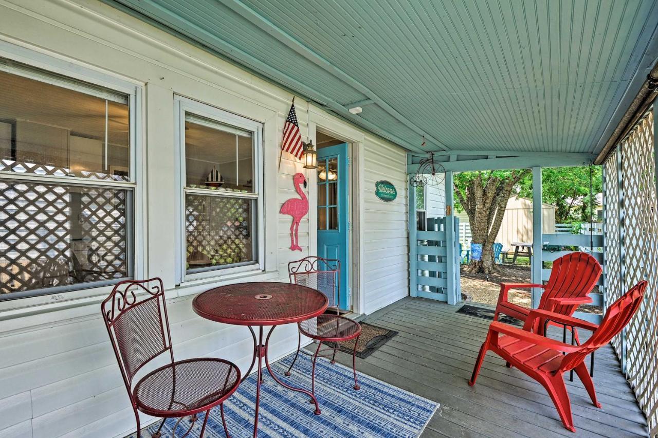 The Blue Crab Cottage - 3 Blocks From The Beach! コロニアル・ビーチ エクステリア 写真