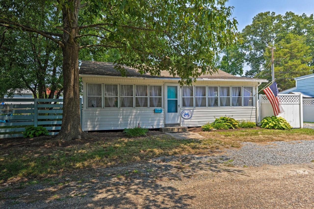 The Blue Crab Cottage - 3 Blocks From The Beach! コロニアル・ビーチ エクステリア 写真