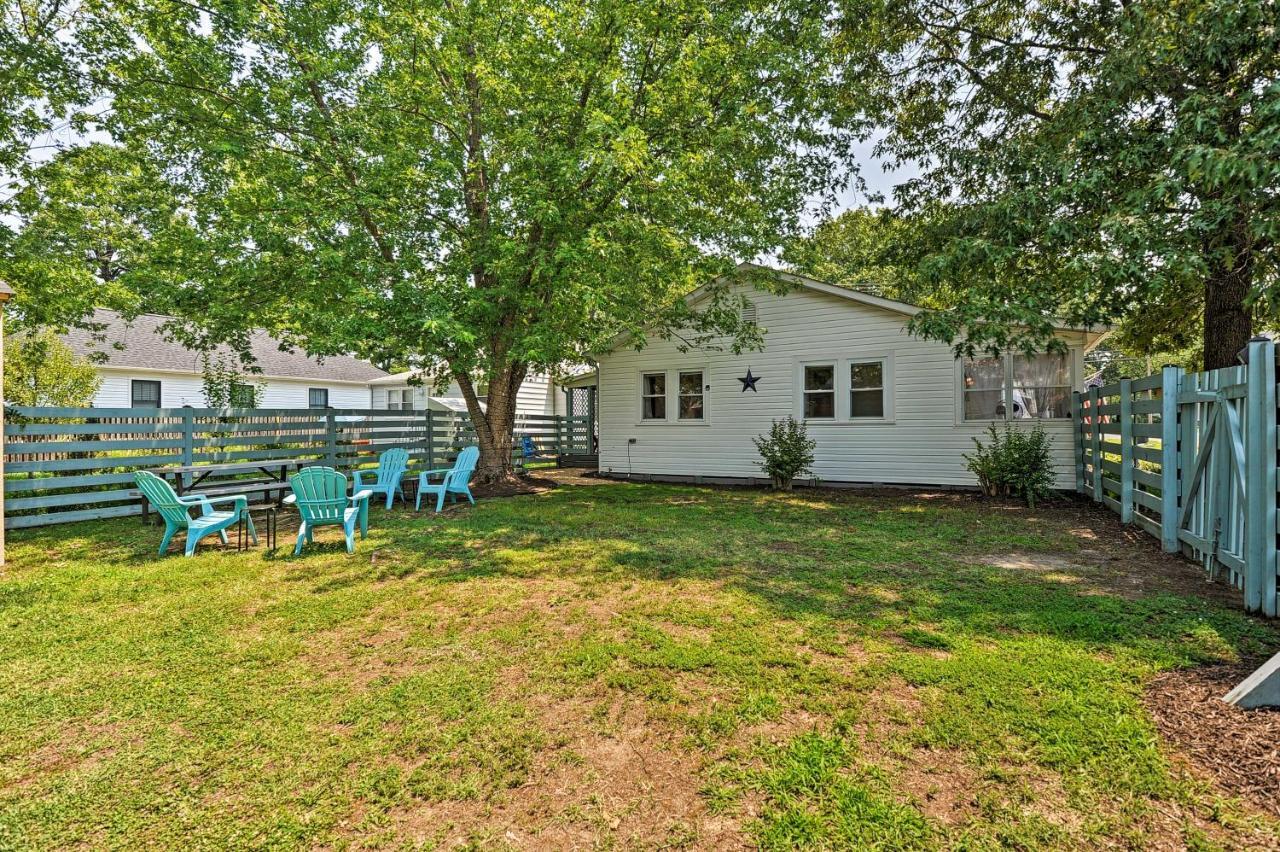 The Blue Crab Cottage - 3 Blocks From The Beach! コロニアル・ビーチ エクステリア 写真